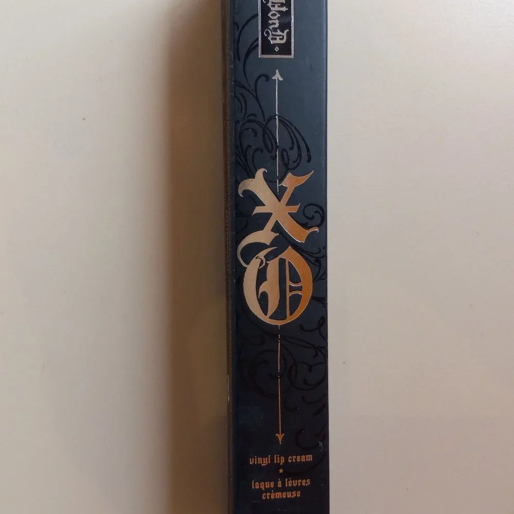 Kat von D, KVD  XO Vegan Beauty Vinyl Lip Cream Gloss ROSITA 70  2.7 mL